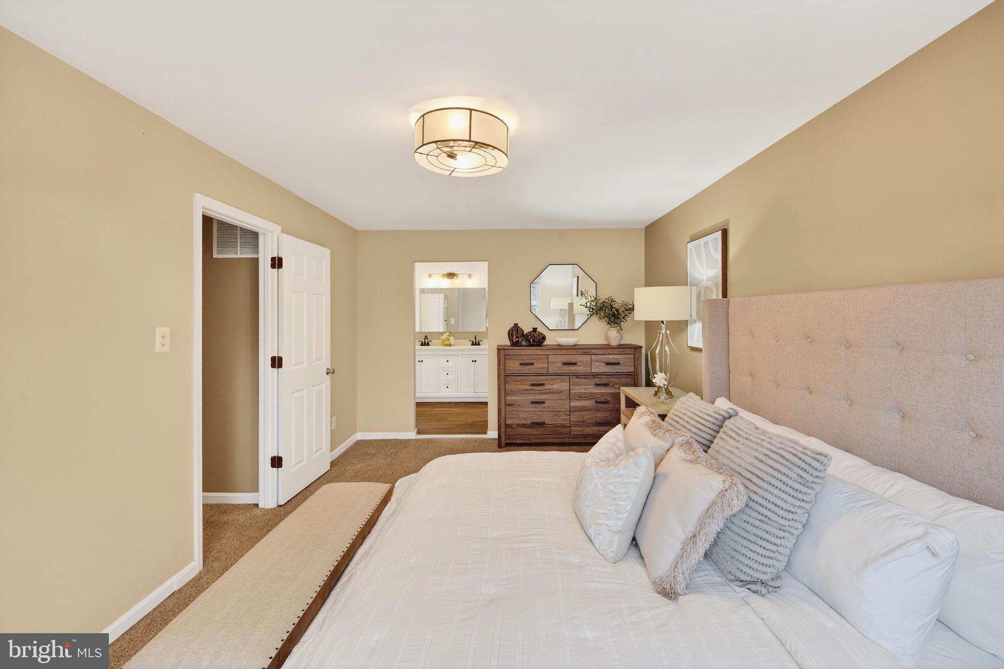 LEIGH WOODS - Residential