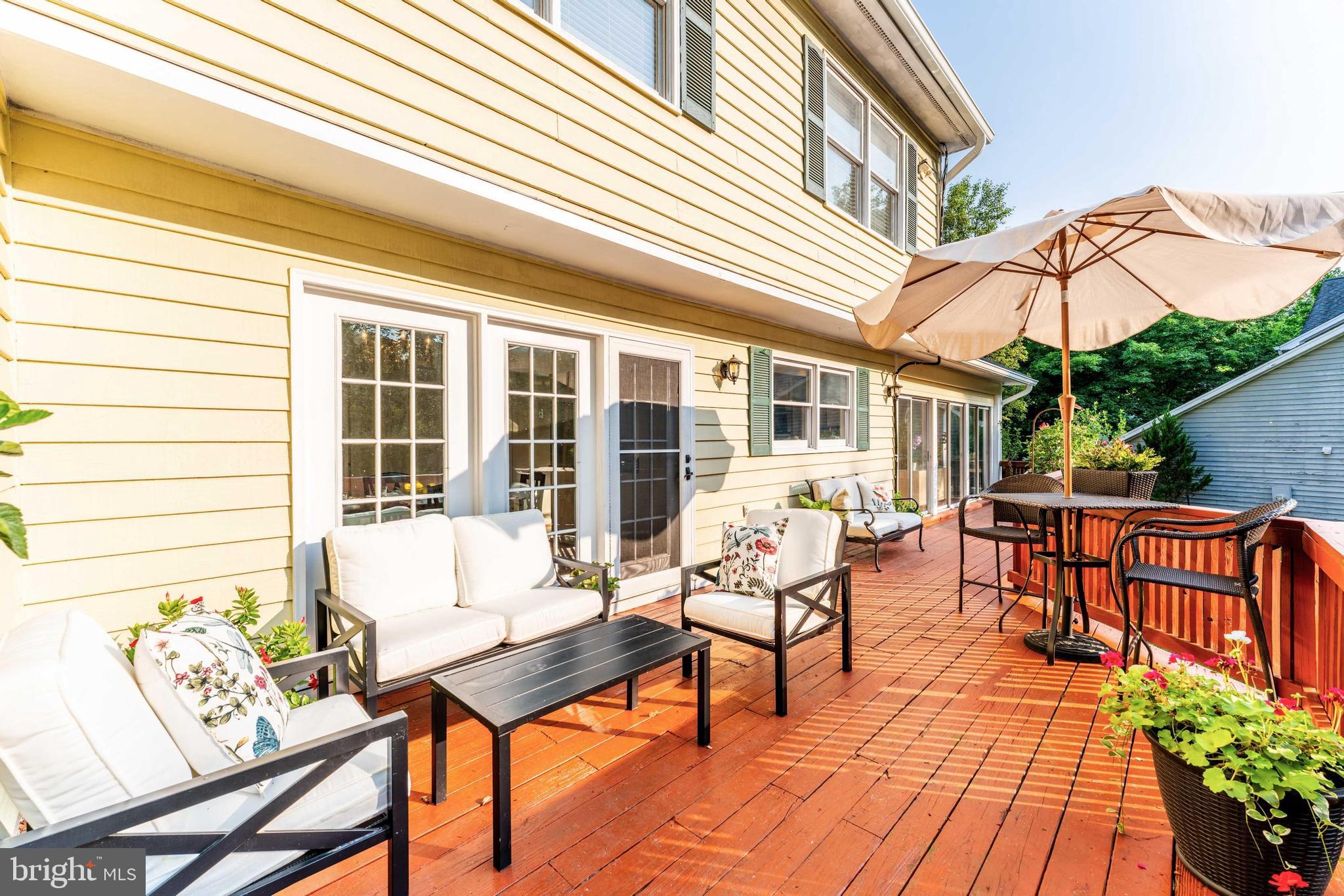 POTOMAC OUTSIDE - Residential