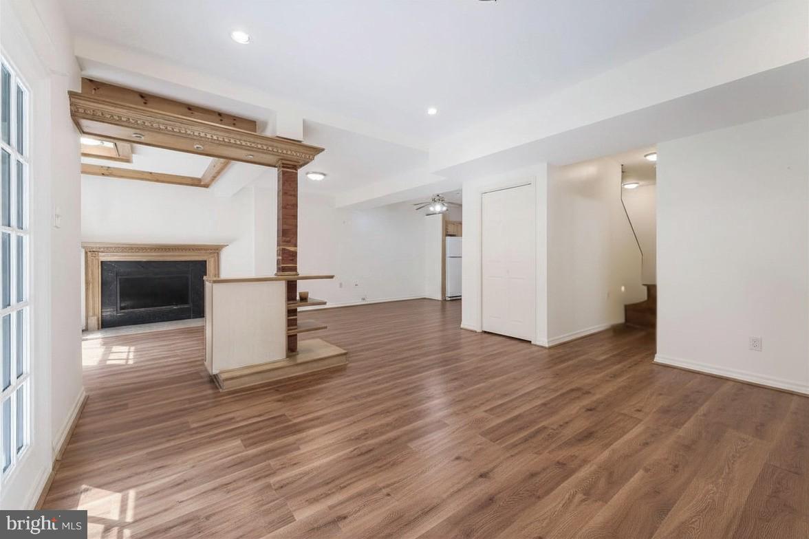 POTOMAC OUTSIDE - Residential