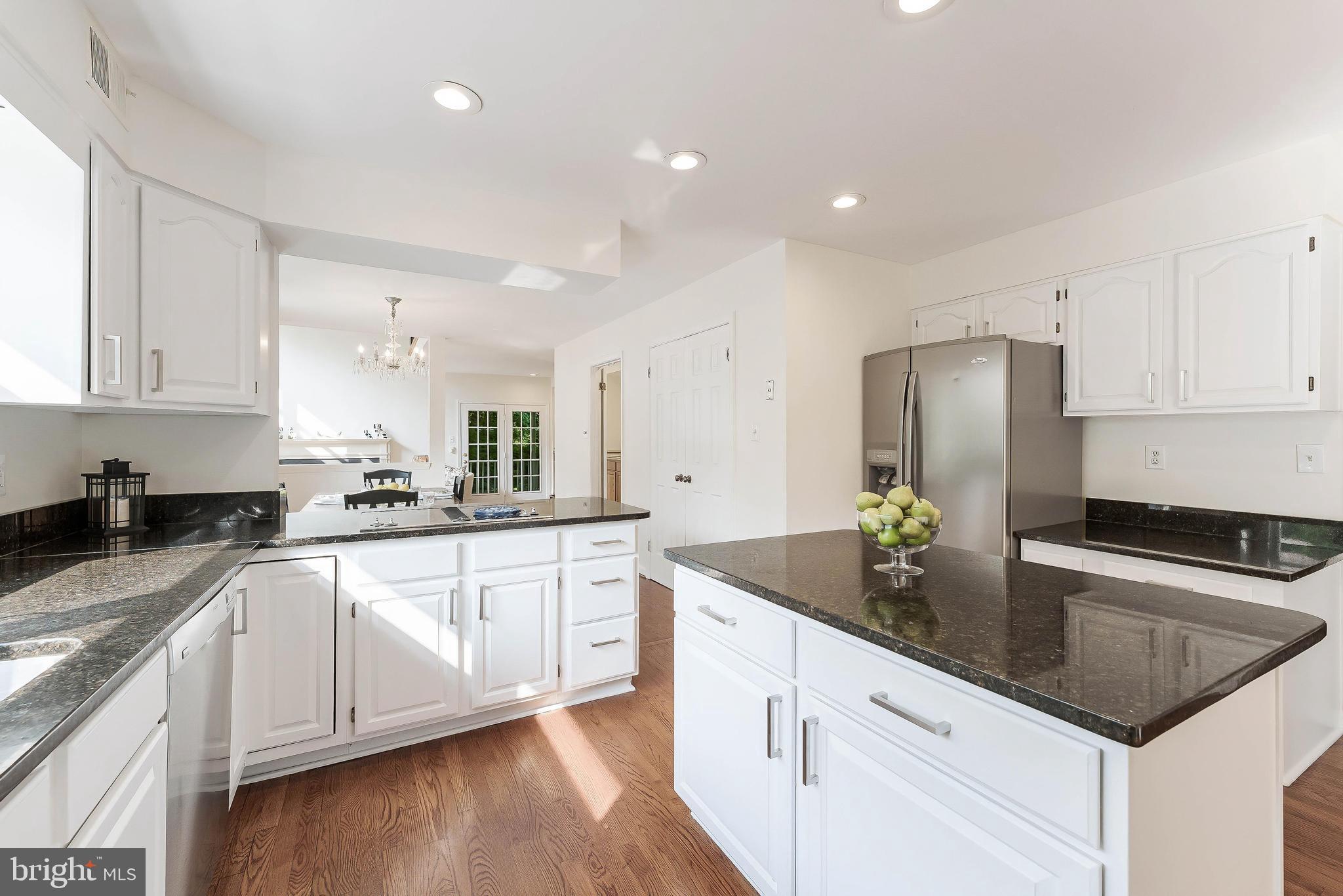 POTOMAC OUTSIDE - Residential