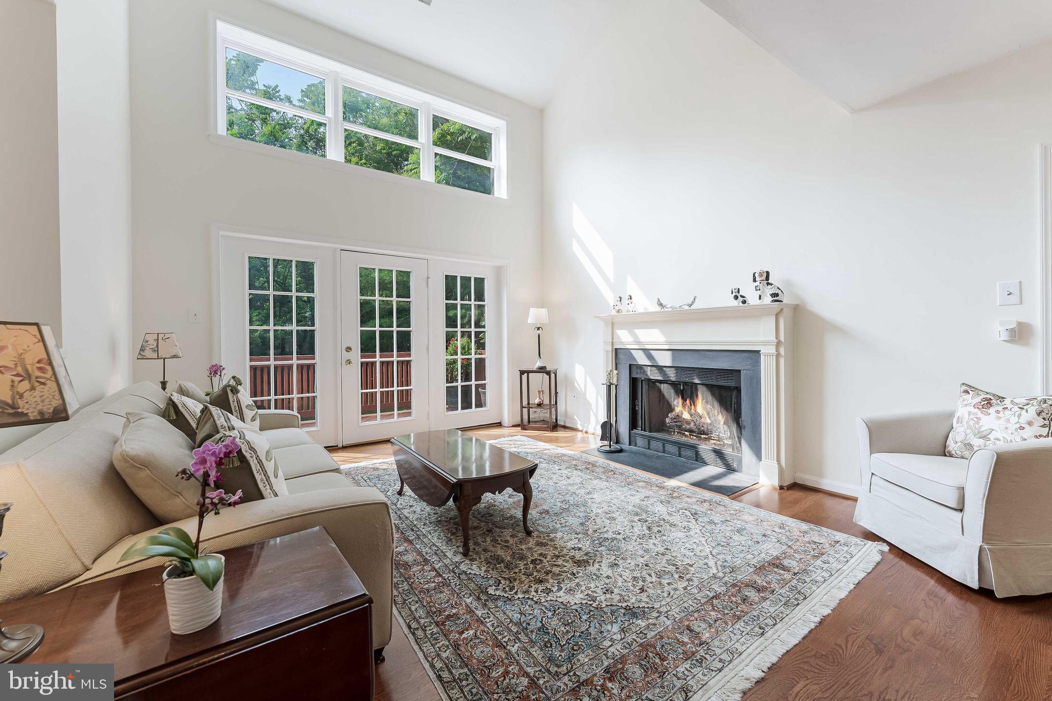 POTOMAC OUTSIDE - Residential