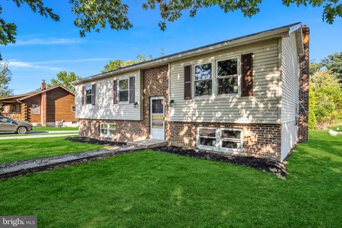 Photo of 316 Decatur Street, Elizabethtown, PA 17022 (MLS # PALA2056490)