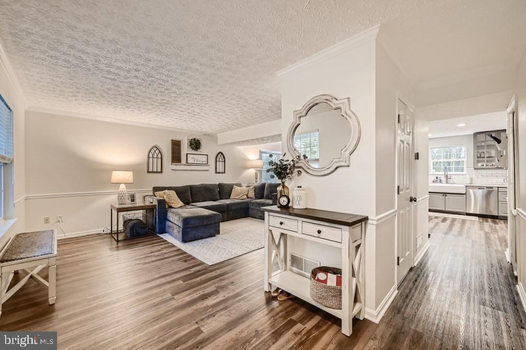 GREENWOOD ACRES - Residential