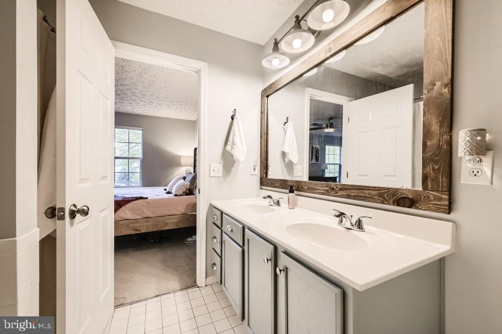 GREENWOOD ACRES - Residential