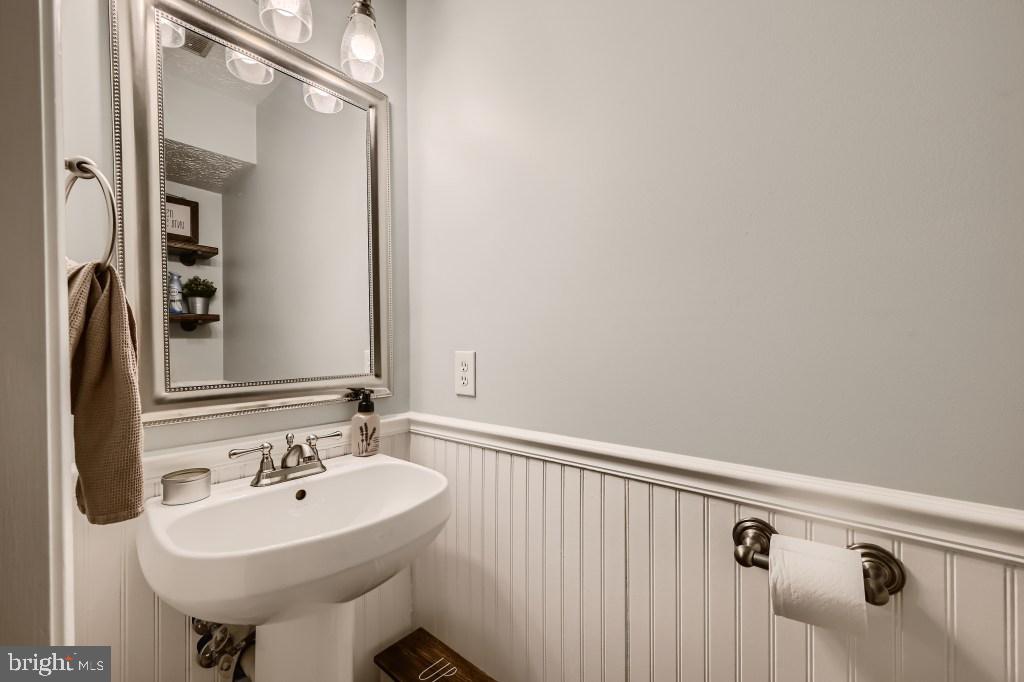 GREENWOOD ACRES - Residential