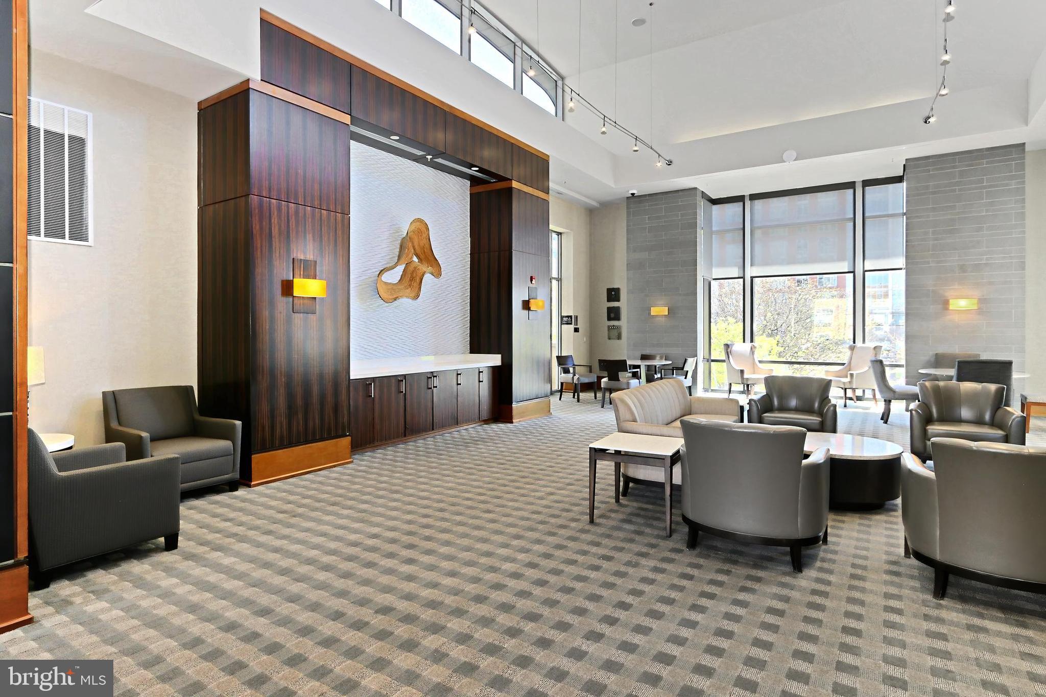 MIDTOWN AT RESTON TOWN CENTER - Residential