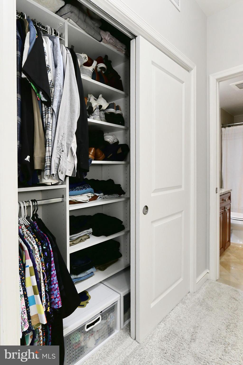 MIDTOWN AT RESTON TOWN CENTER - Residential