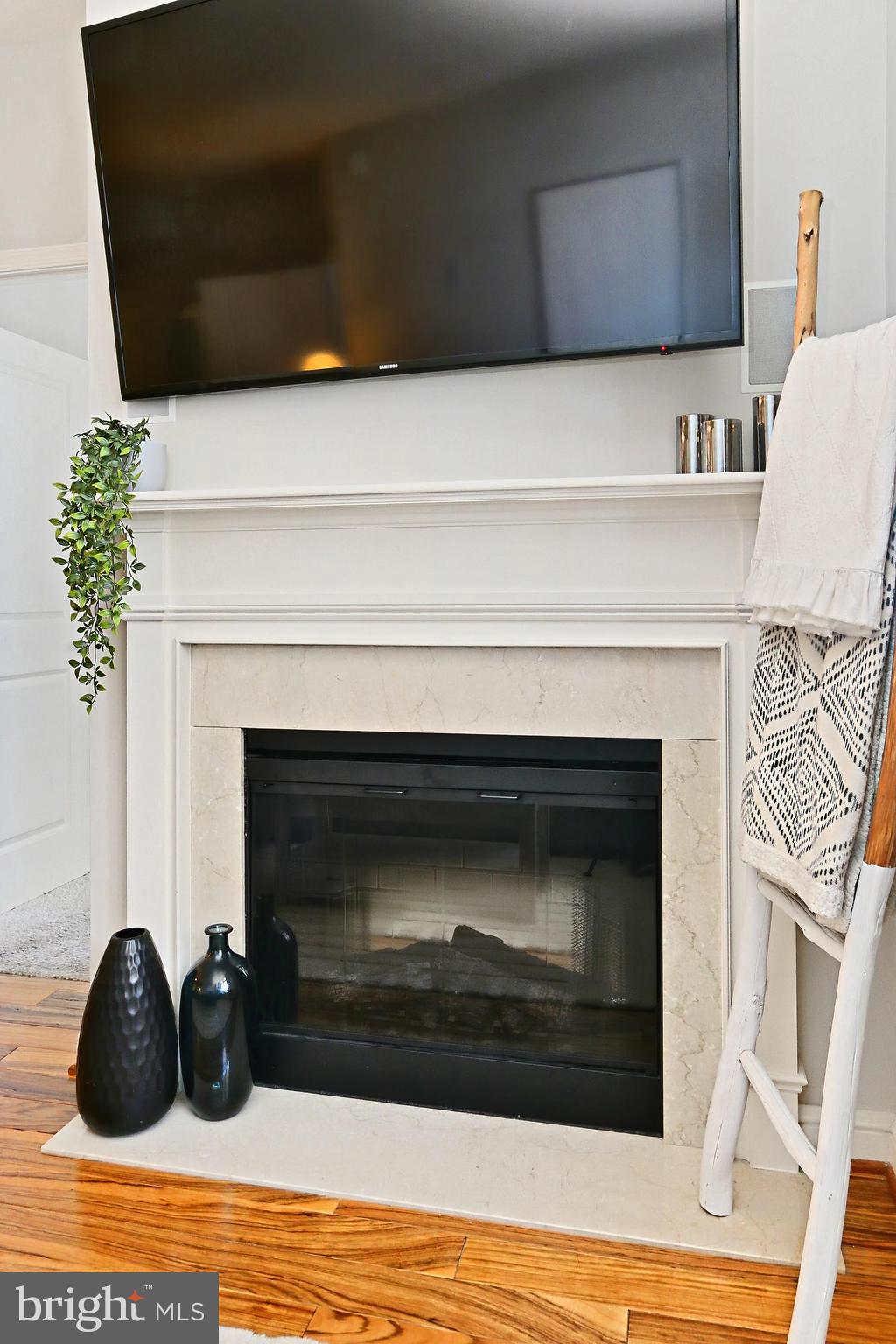 MIDTOWN AT RESTON TOWN CENTER - Residential