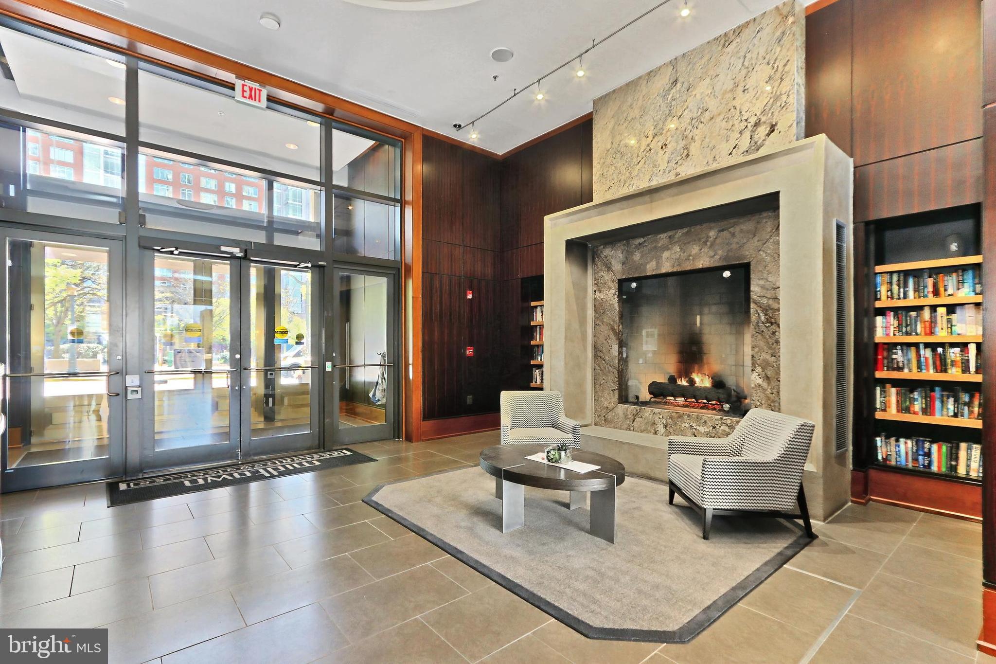 MIDTOWN AT RESTON TOWN CENTER - Residential