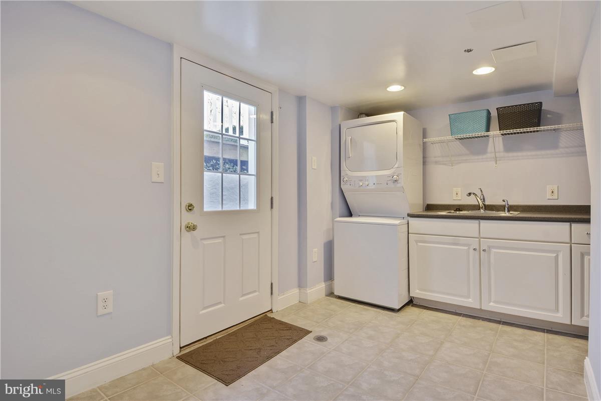 WAYCROFT WOODLAWN - Residential