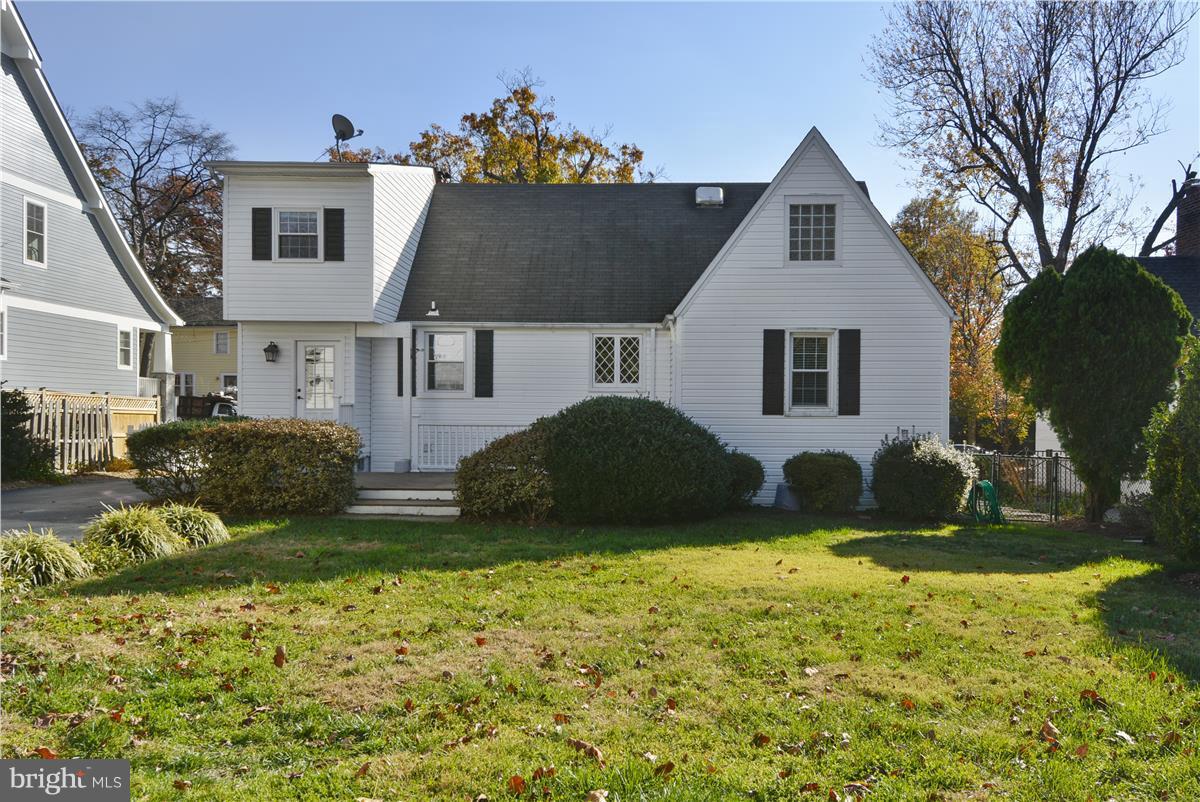 WAYCROFT WOODLAWN - Residential