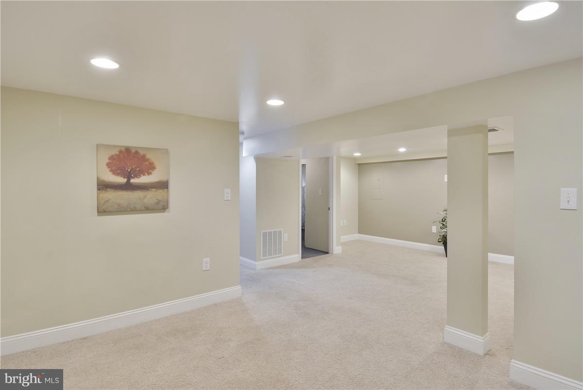 WAYCROFT WOODLAWN - Residential