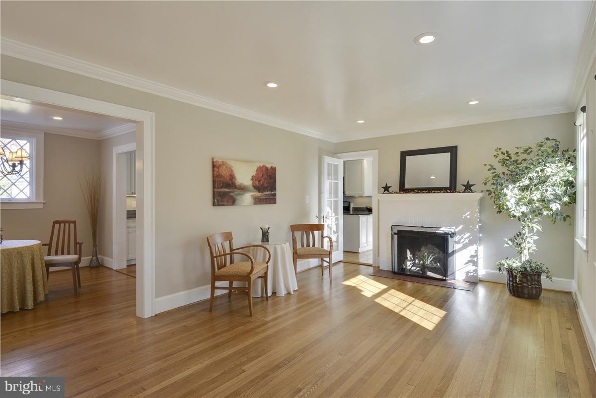 WAYCROFT WOODLAWN - Residential