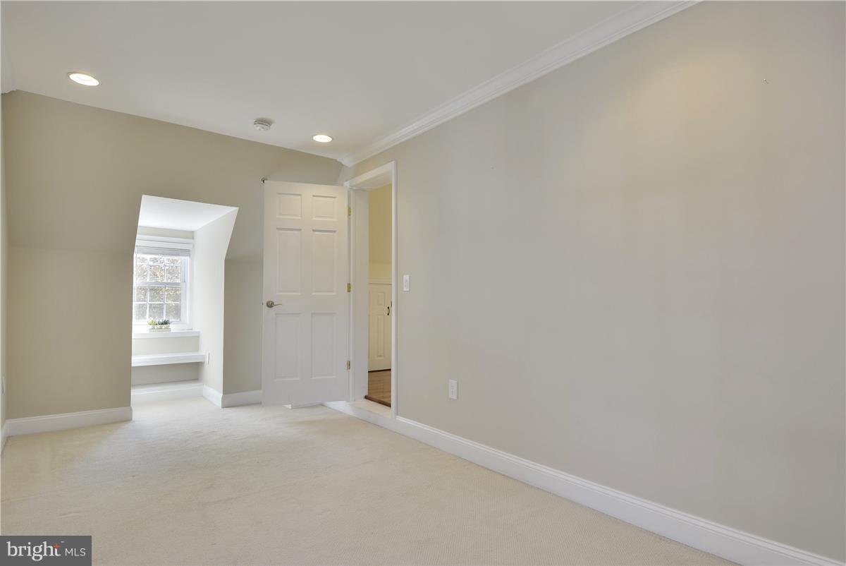 WAYCROFT WOODLAWN - Residential