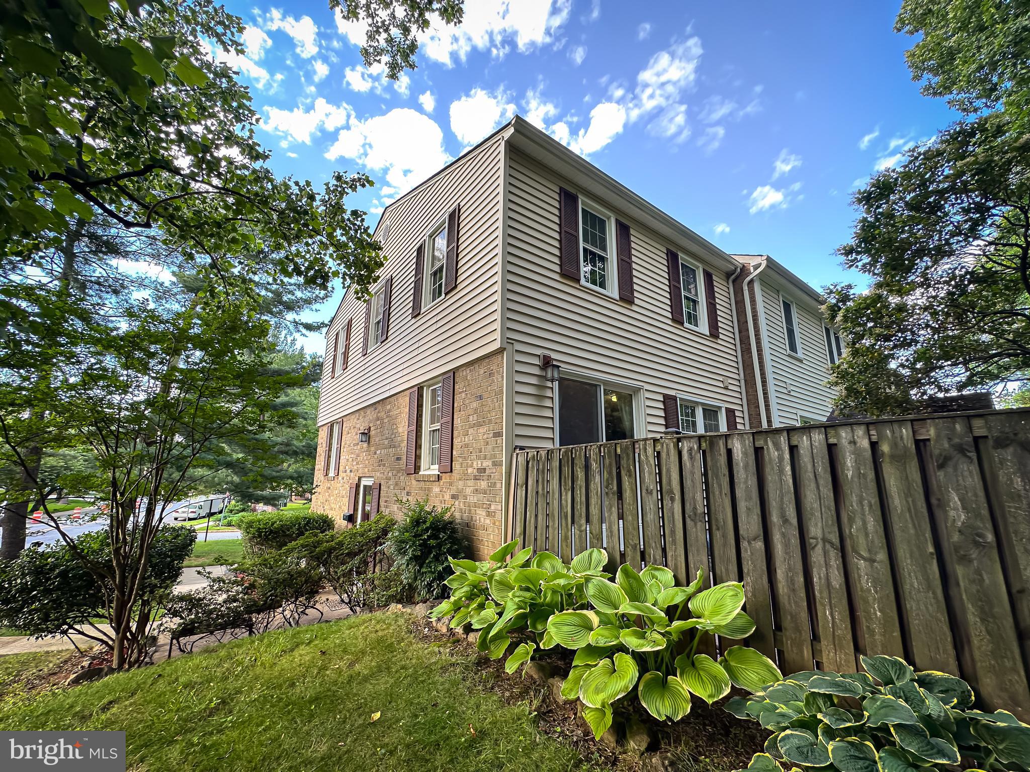 SHADY GROVE VILLAGE - Residential