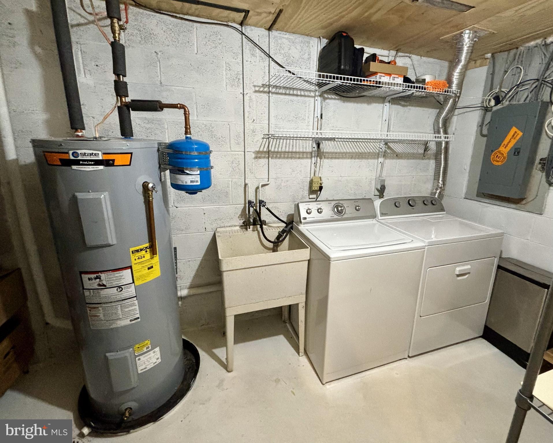 SHADY GROVE VILLAGE - Residential