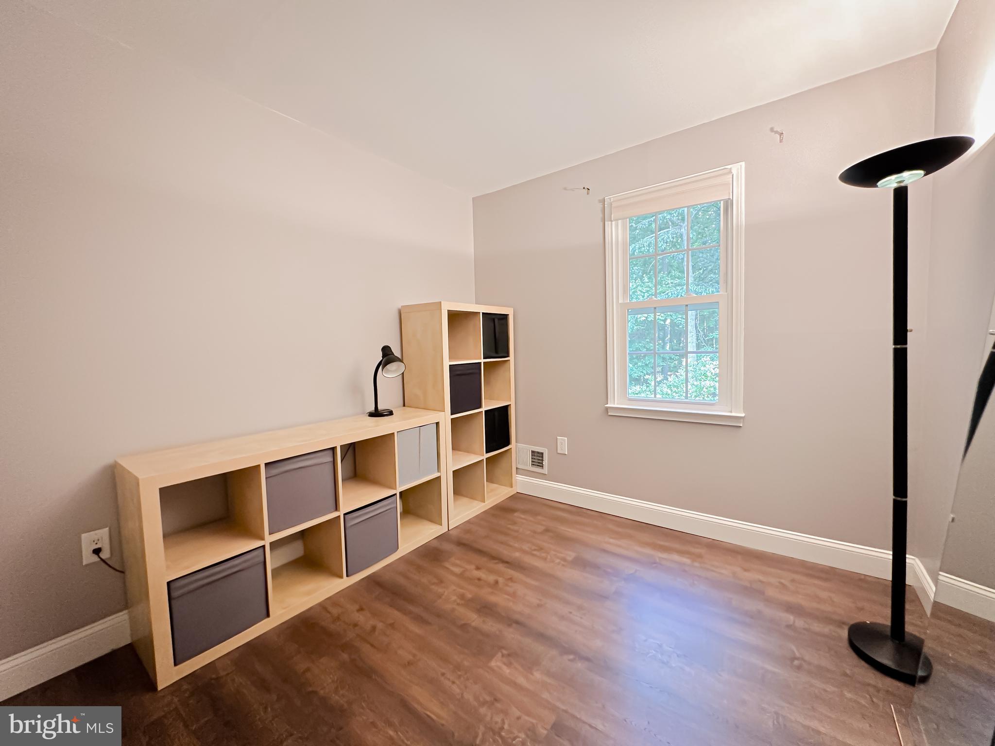 SHADY GROVE VILLAGE - Residential