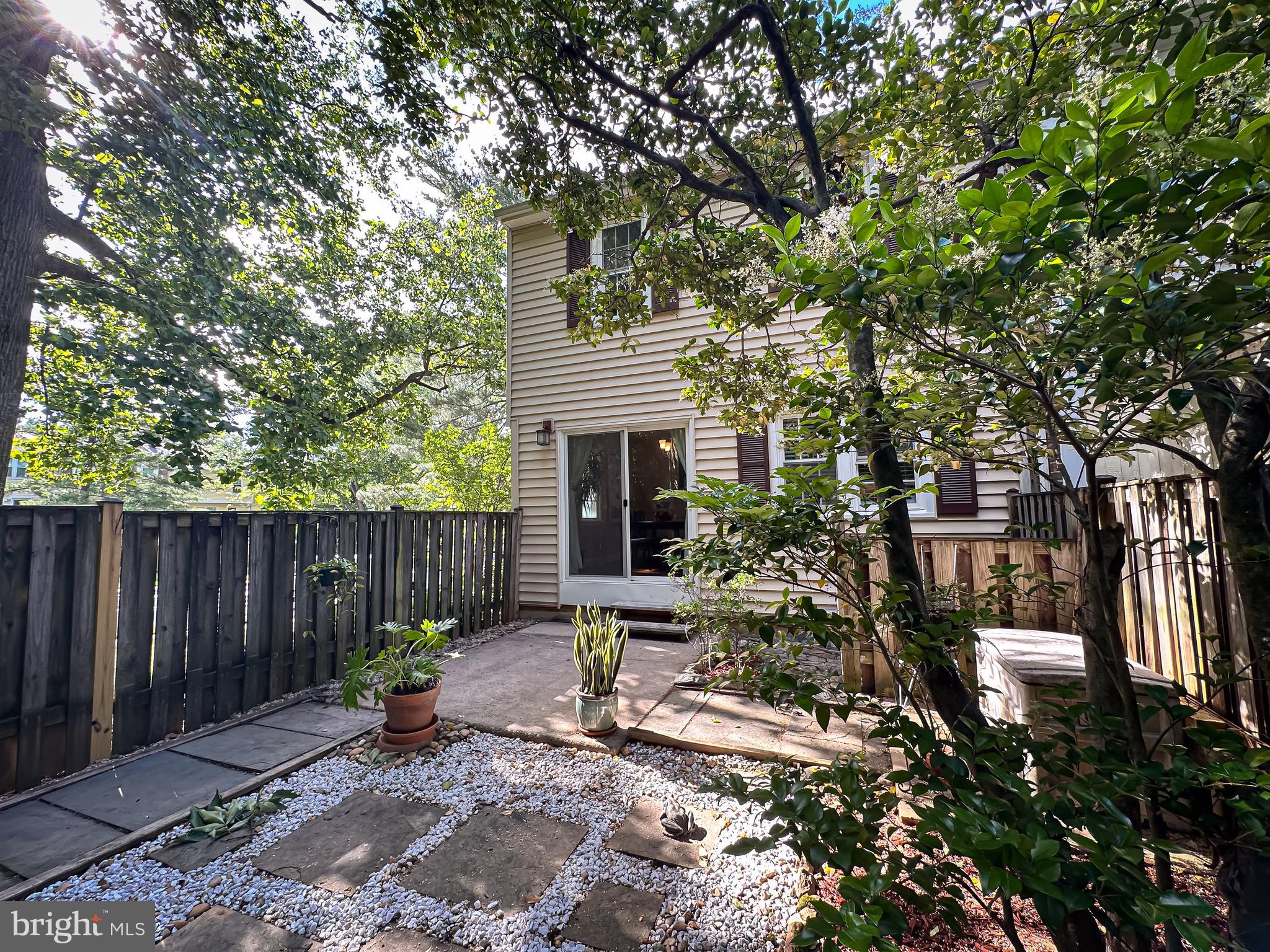 SHADY GROVE VILLAGE - Residential