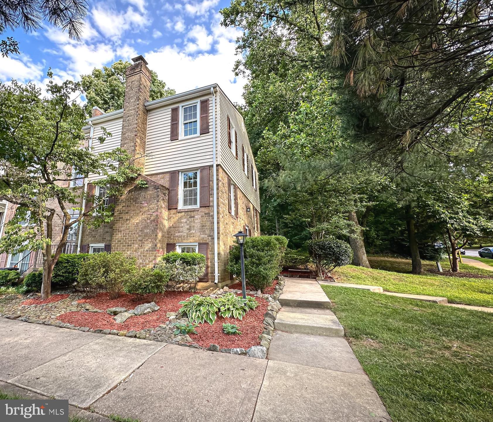 SHADY GROVE VILLAGE - Residential