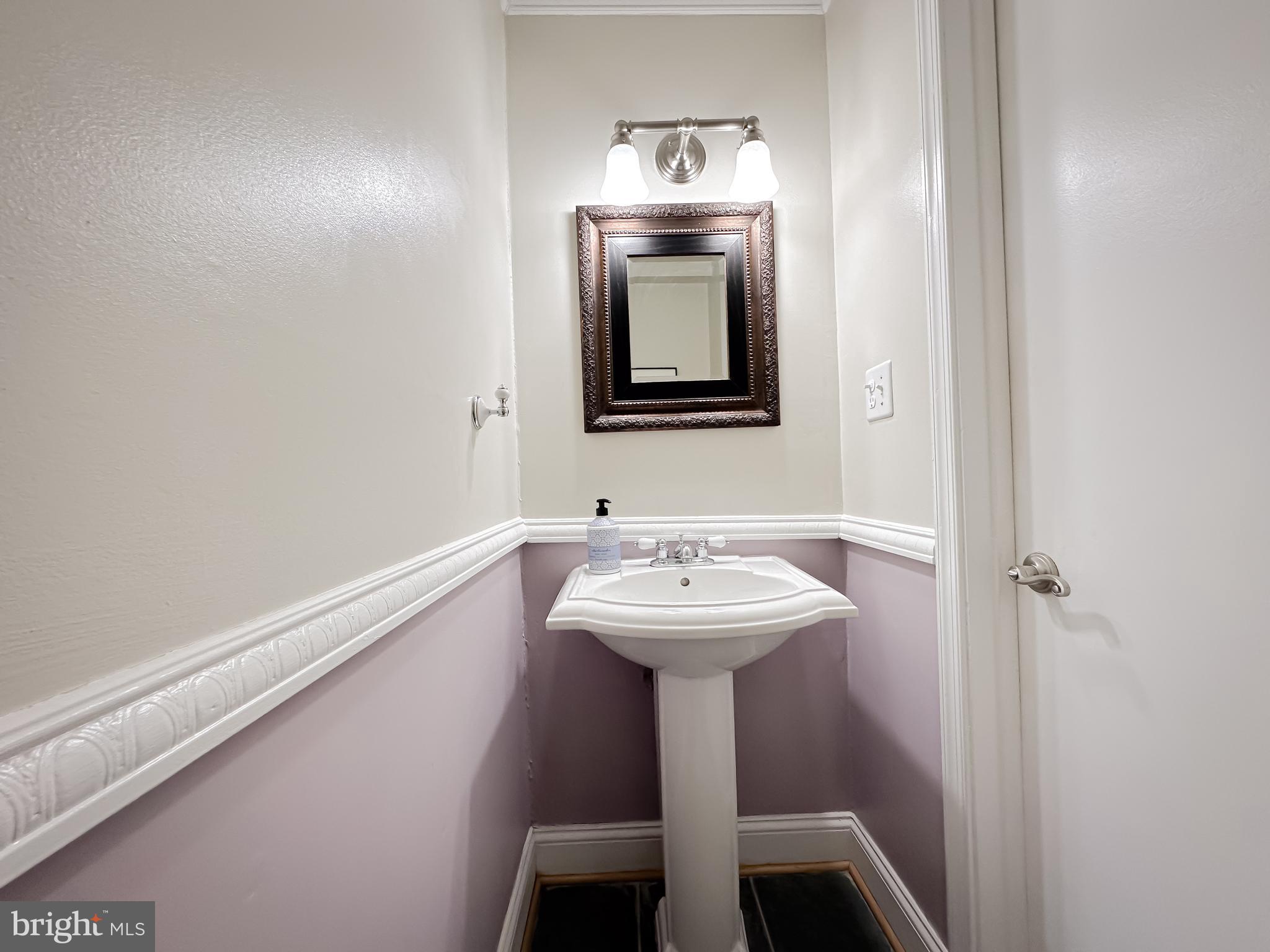 SHADY GROVE VILLAGE - Residential