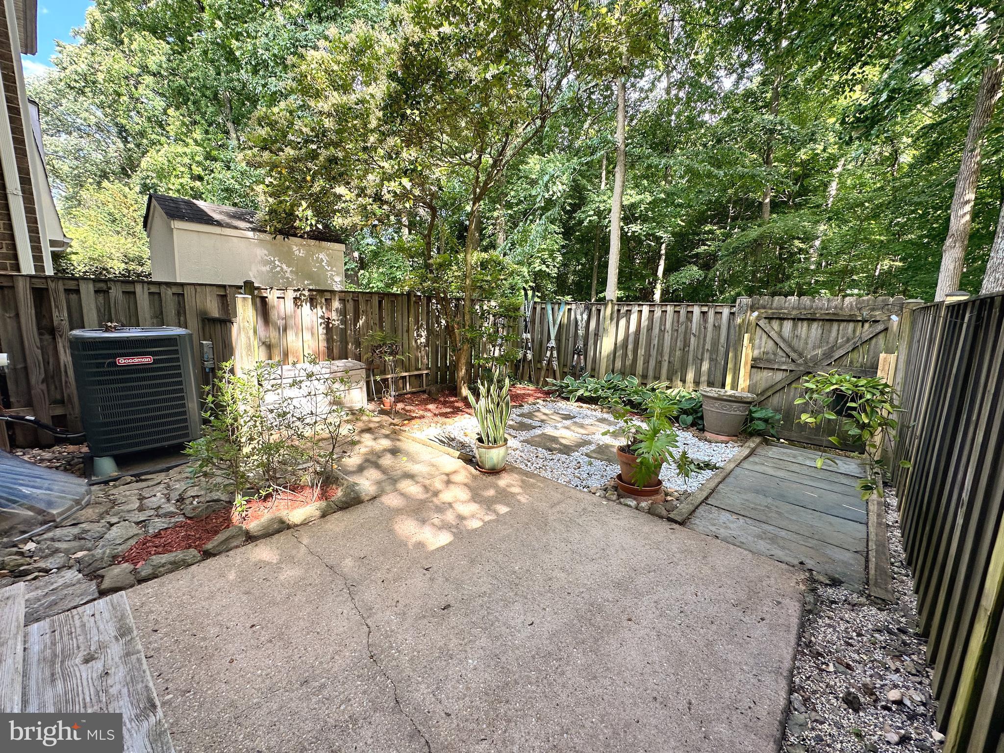 SHADY GROVE VILLAGE - Residential