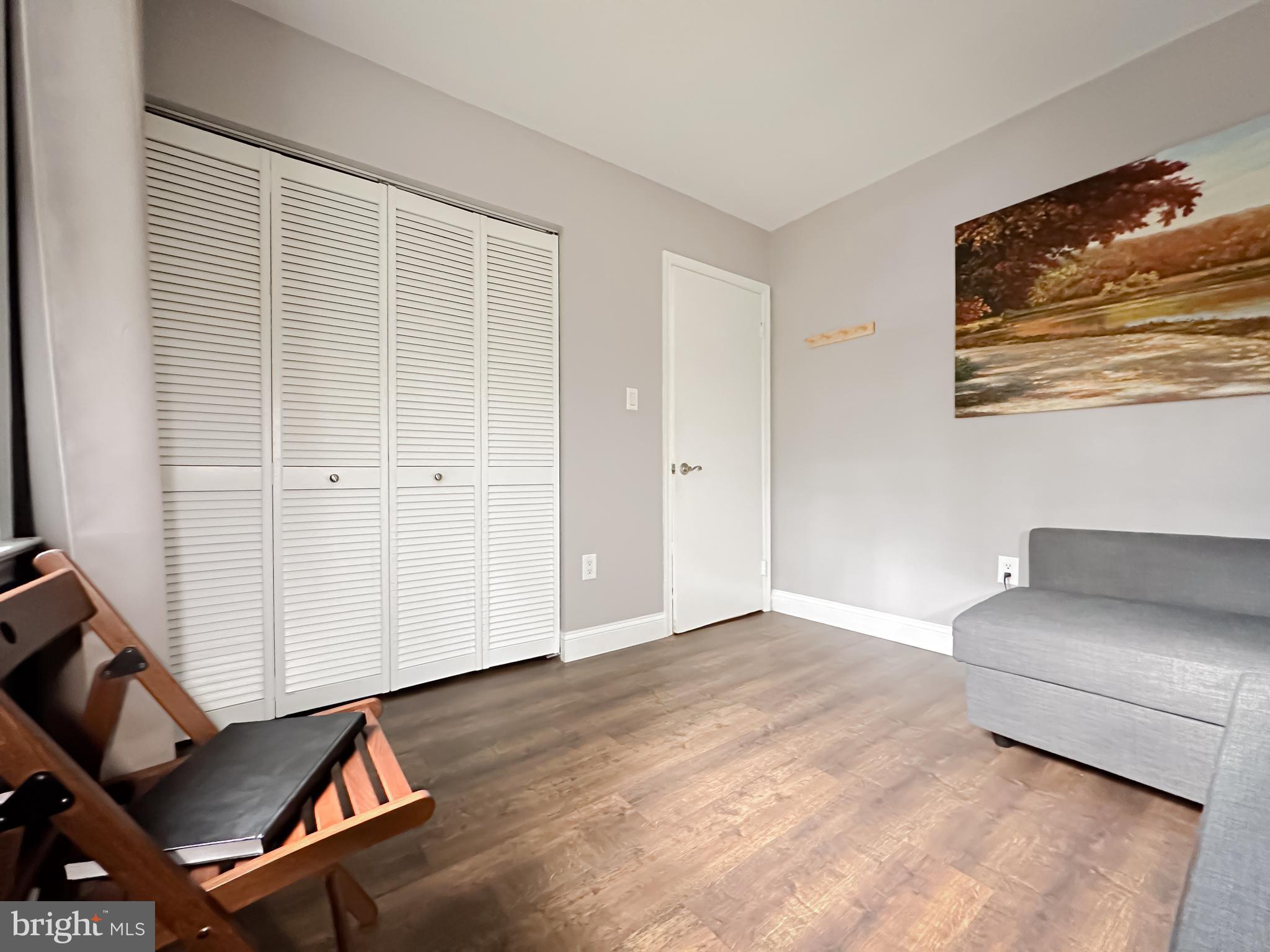 SHADY GROVE VILLAGE - Residential