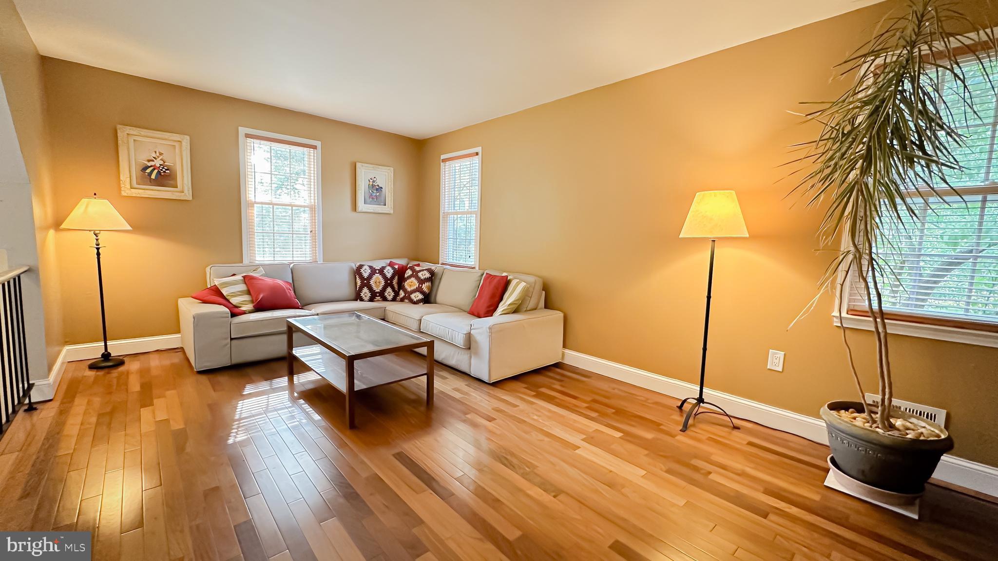 SHADY GROVE VILLAGE - Residential