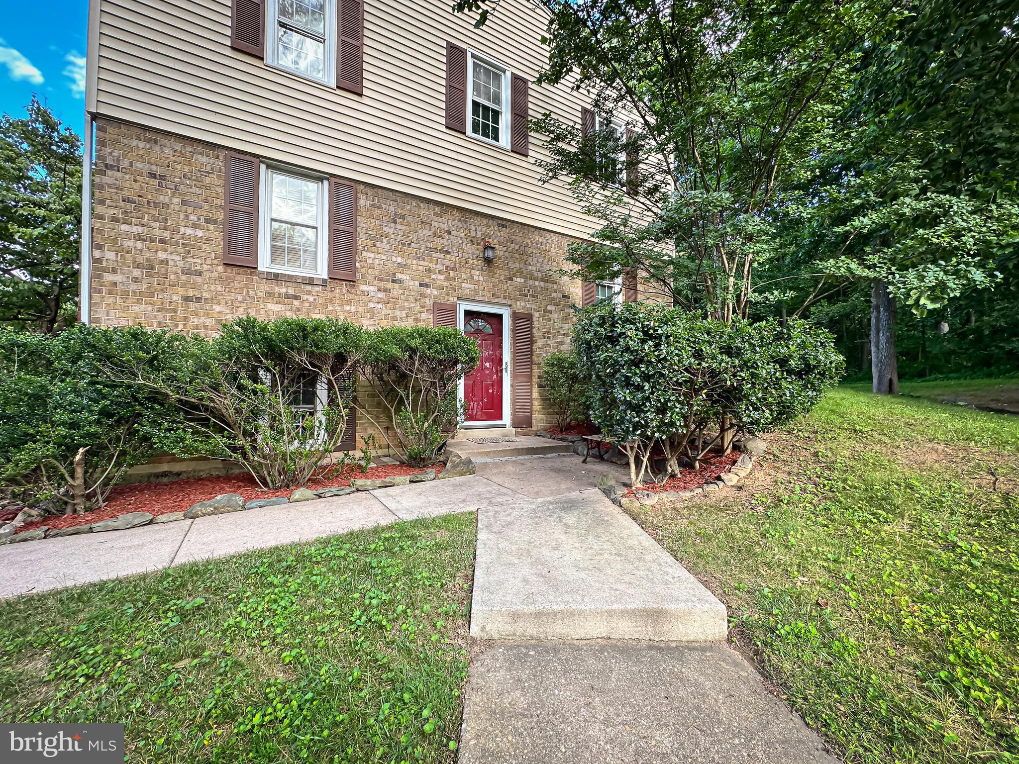 SHADY GROVE VILLAGE - Residential