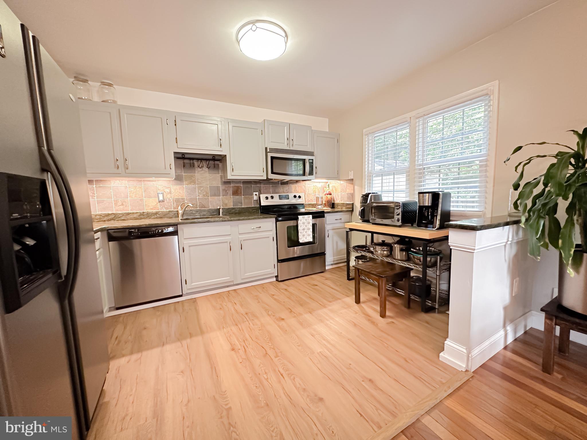 SHADY GROVE VILLAGE - Residential