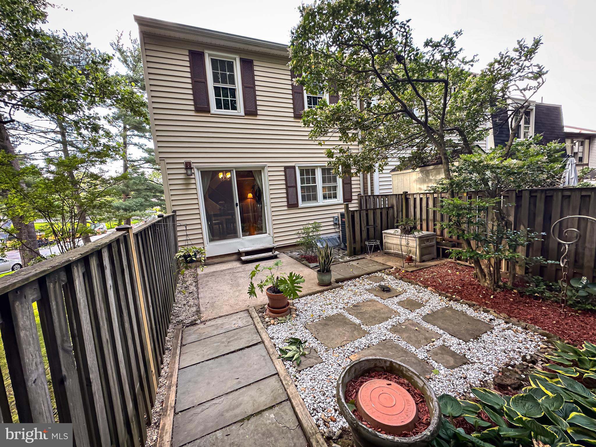 SHADY GROVE VILLAGE - Residential