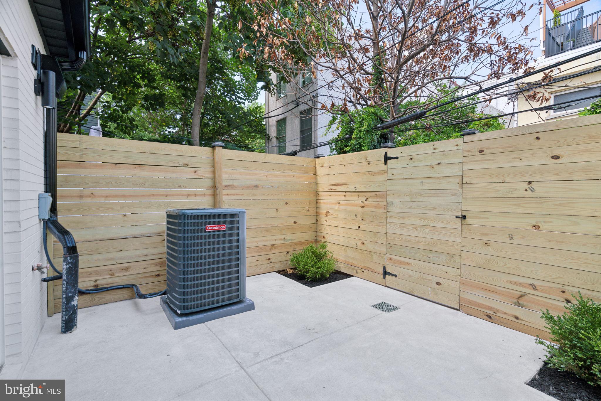 GRADUATE HOSPITAL - Residential