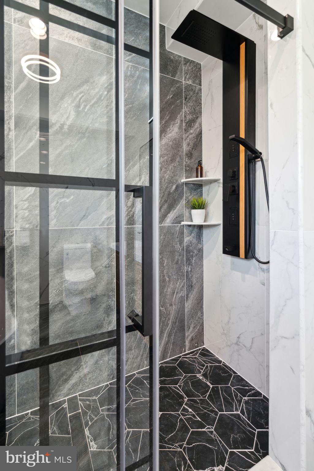 GRADUATE HOSPITAL - Residential