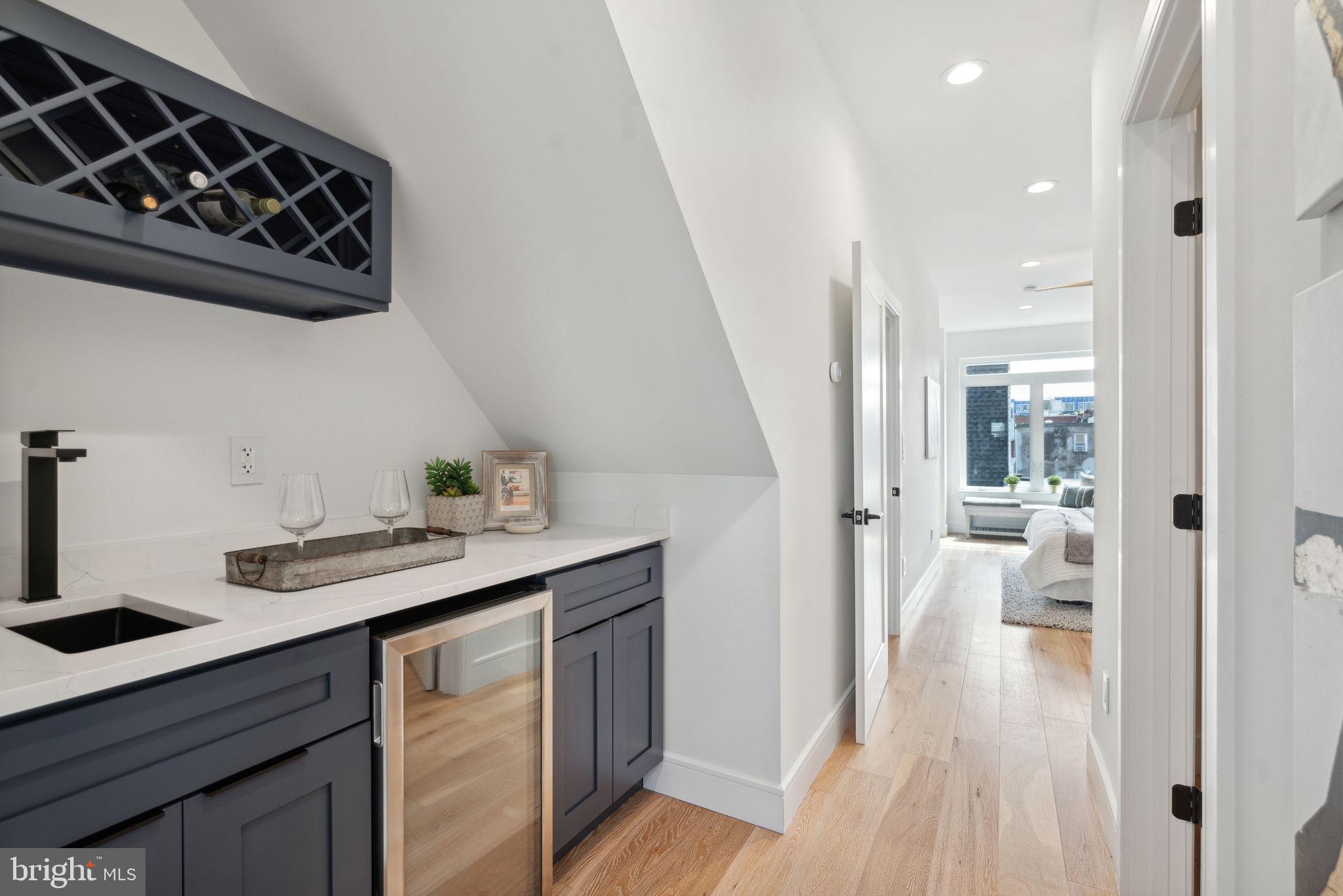 GRADUATE HOSPITAL - Residential