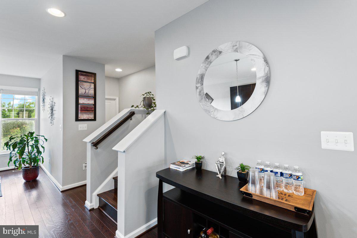 VICTORY LAKES - Residential