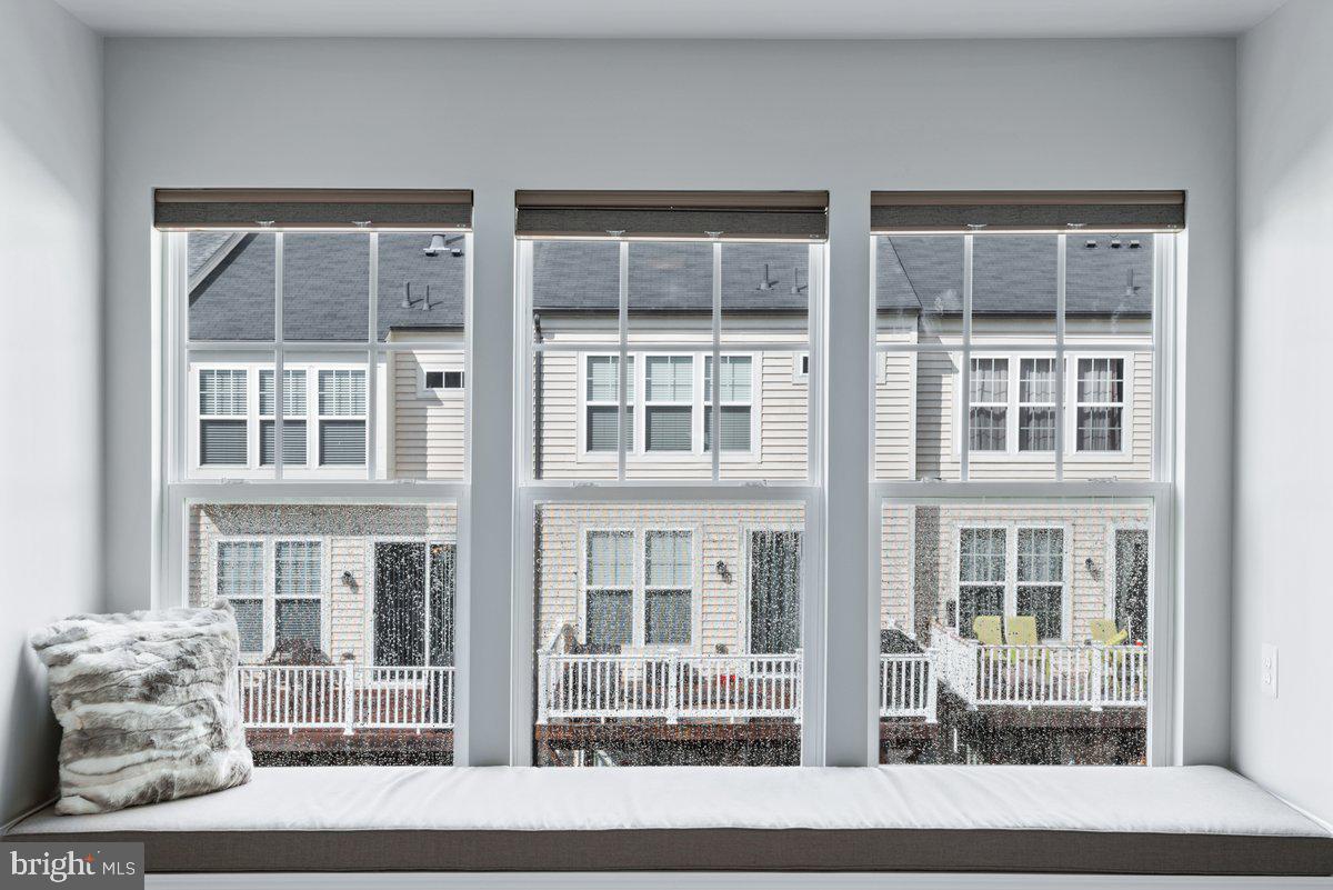 VICTORY LAKES - Residential