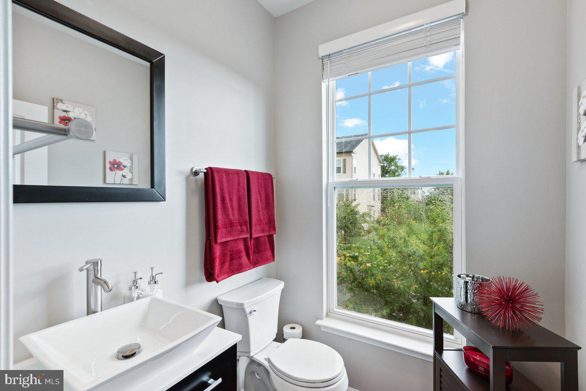 VICTORY LAKES - Residential