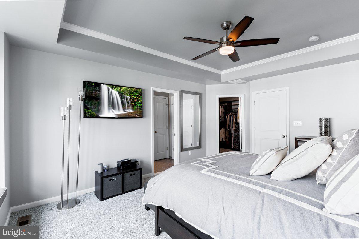 VICTORY LAKES - Residential