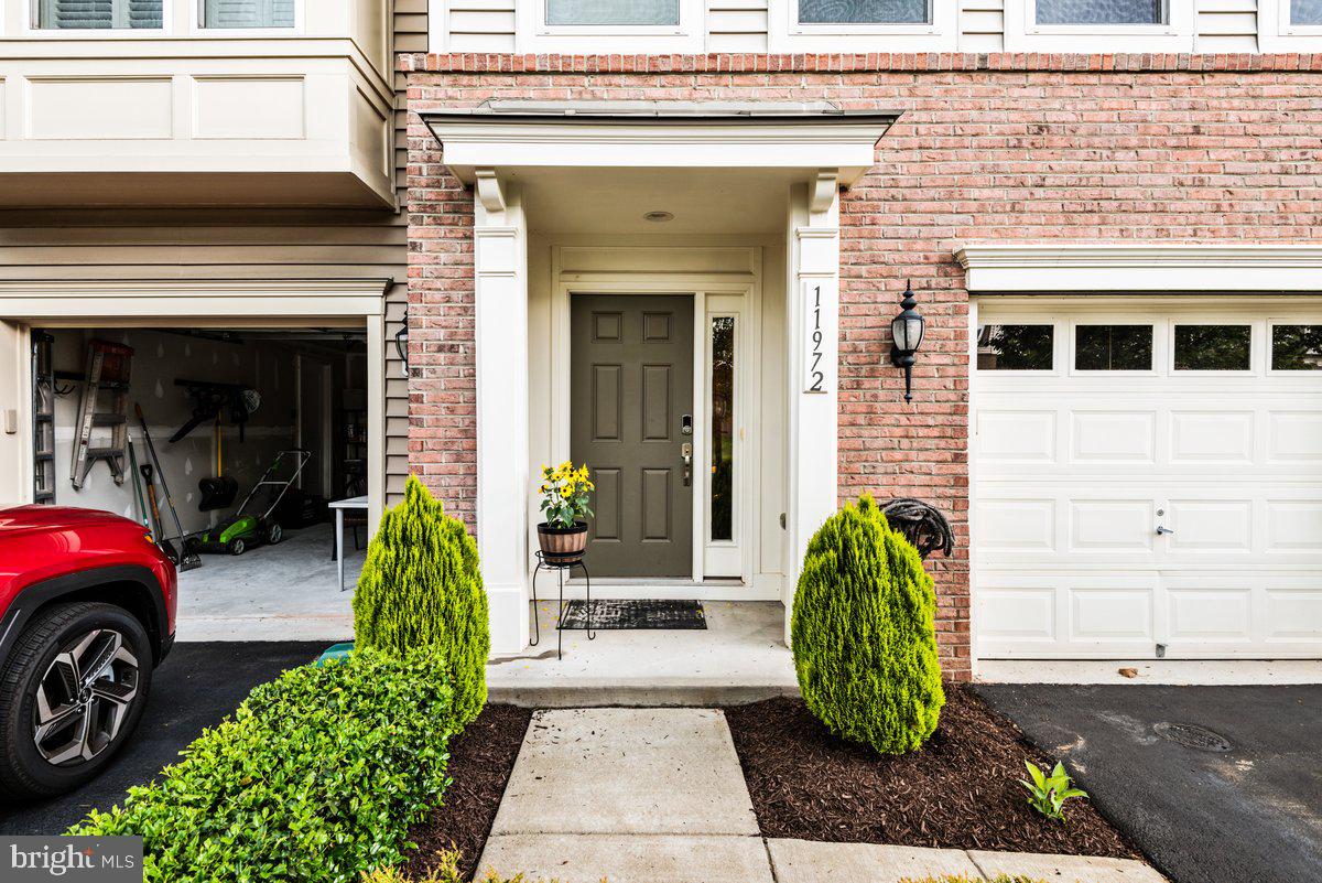 VICTORY LAKES - Residential