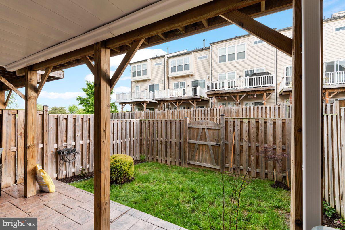 VICTORY LAKES - Residential