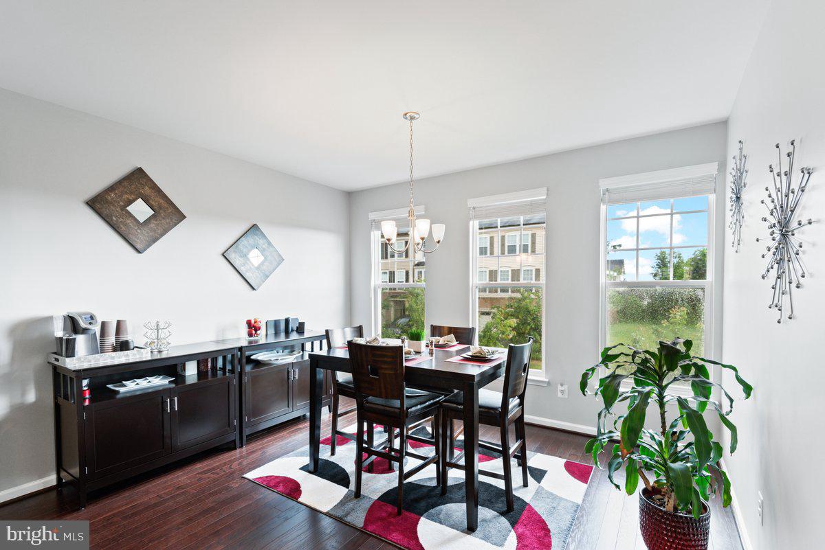 VICTORY LAKES - Residential