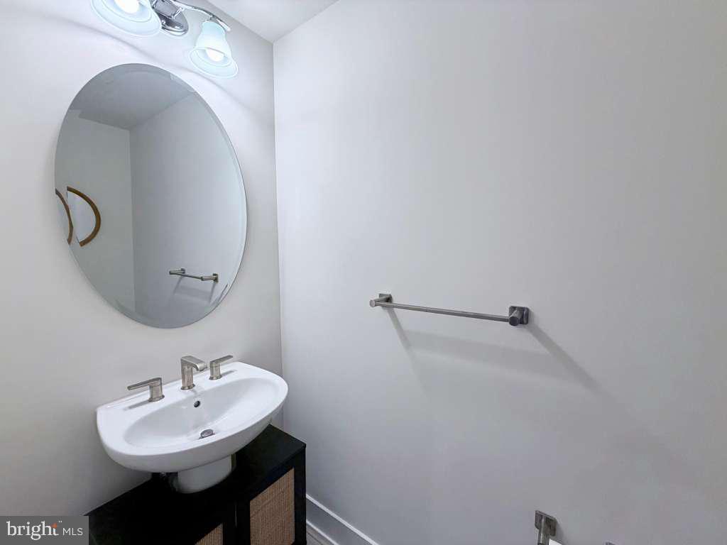 NORTHBANK - Residential