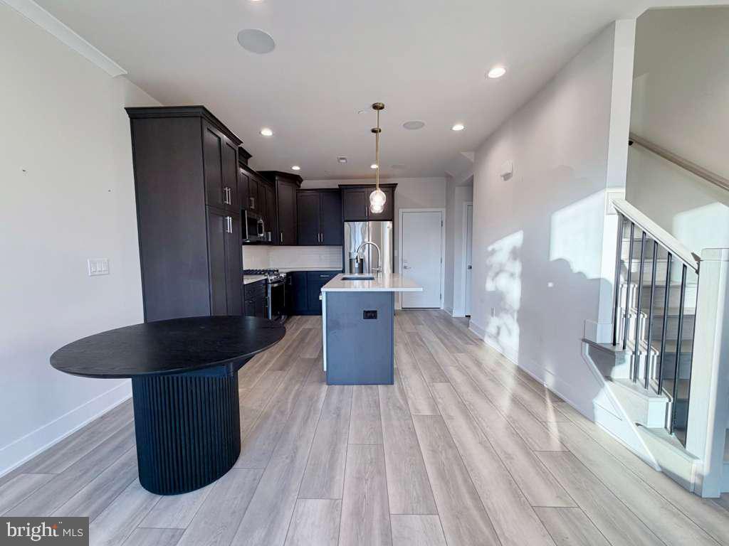 NORTHBANK - Residential