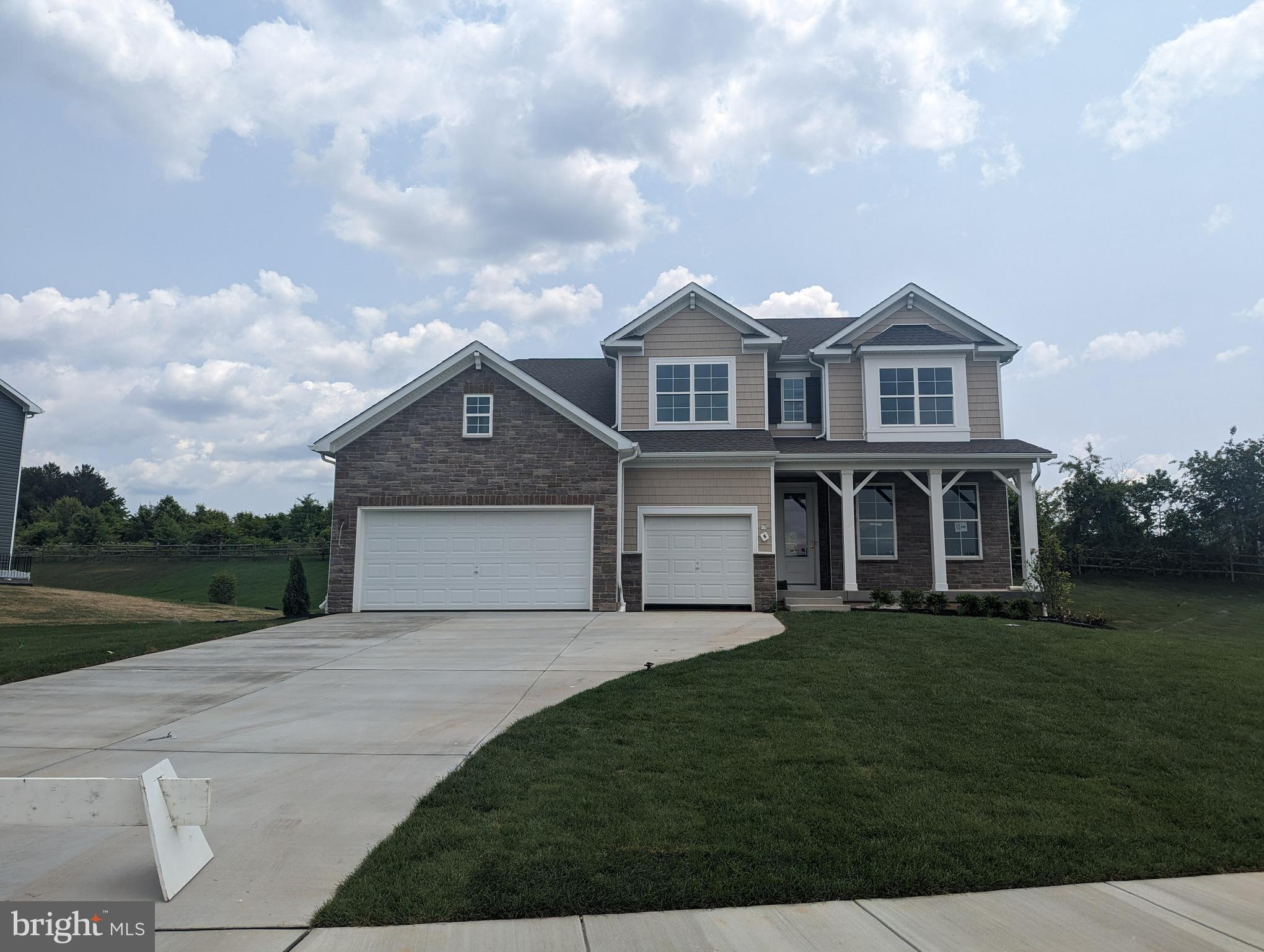 STONEGATE - Residential