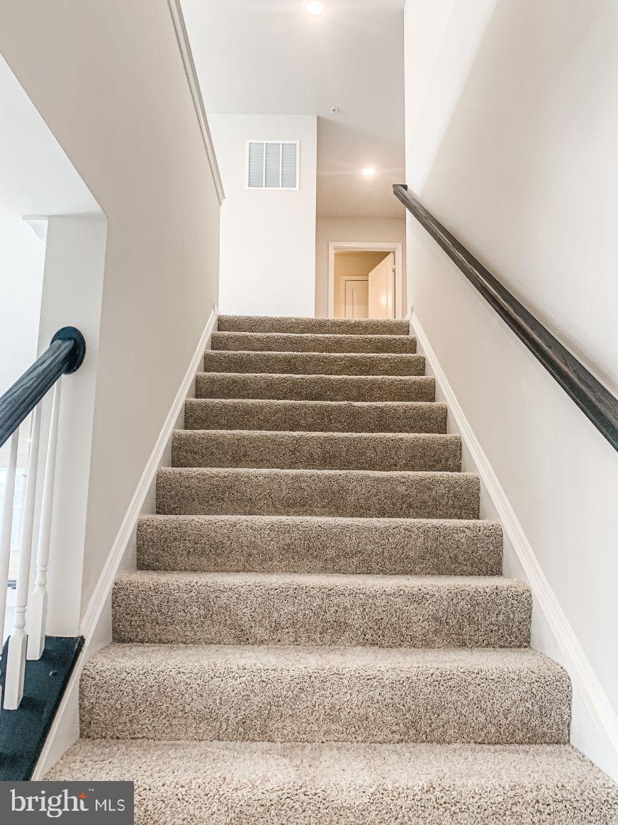 STONEGATE - Residential