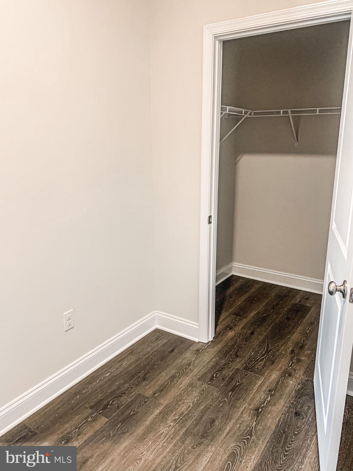 STONEGATE - Residential