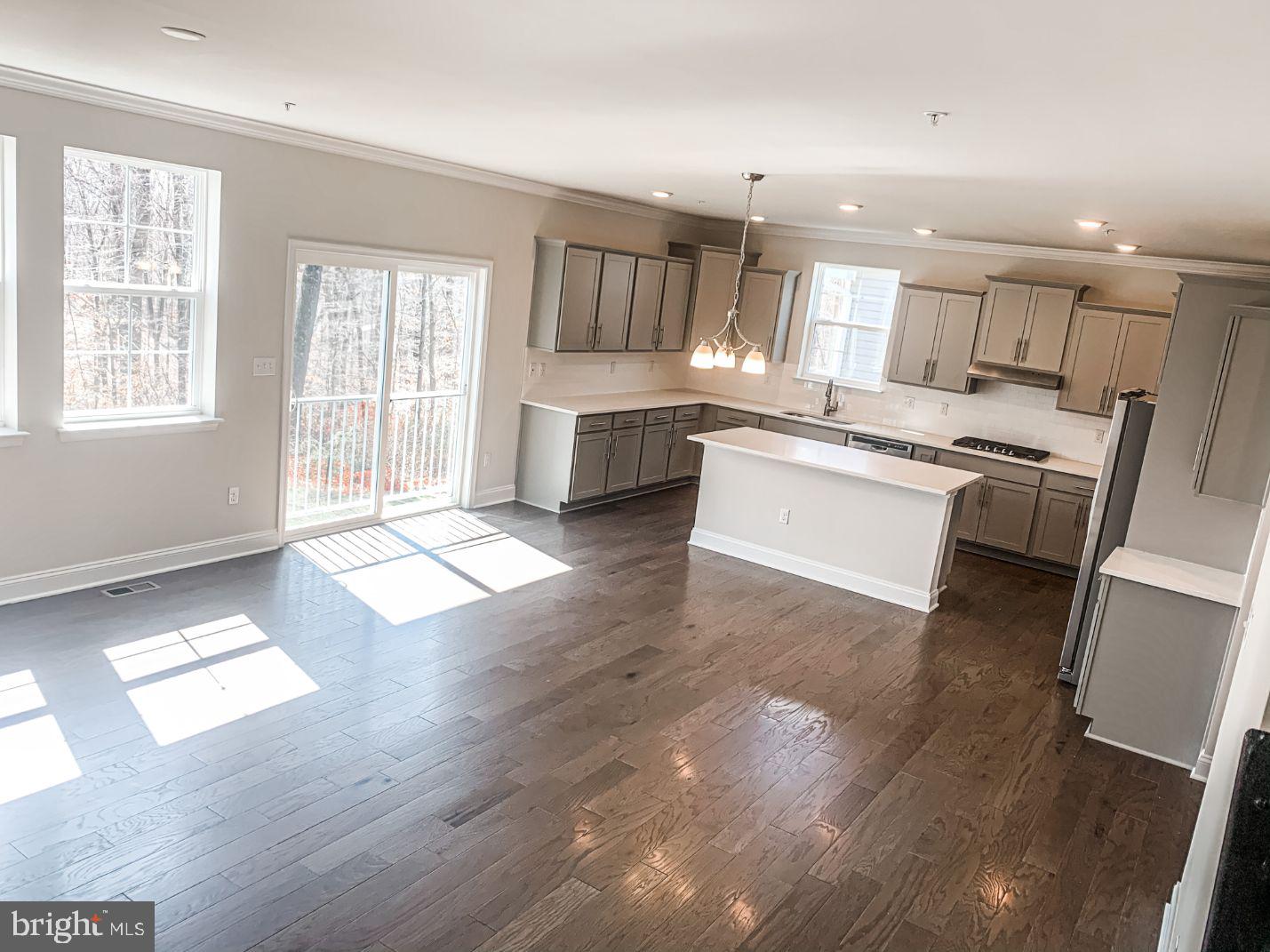 STONEGATE - Residential