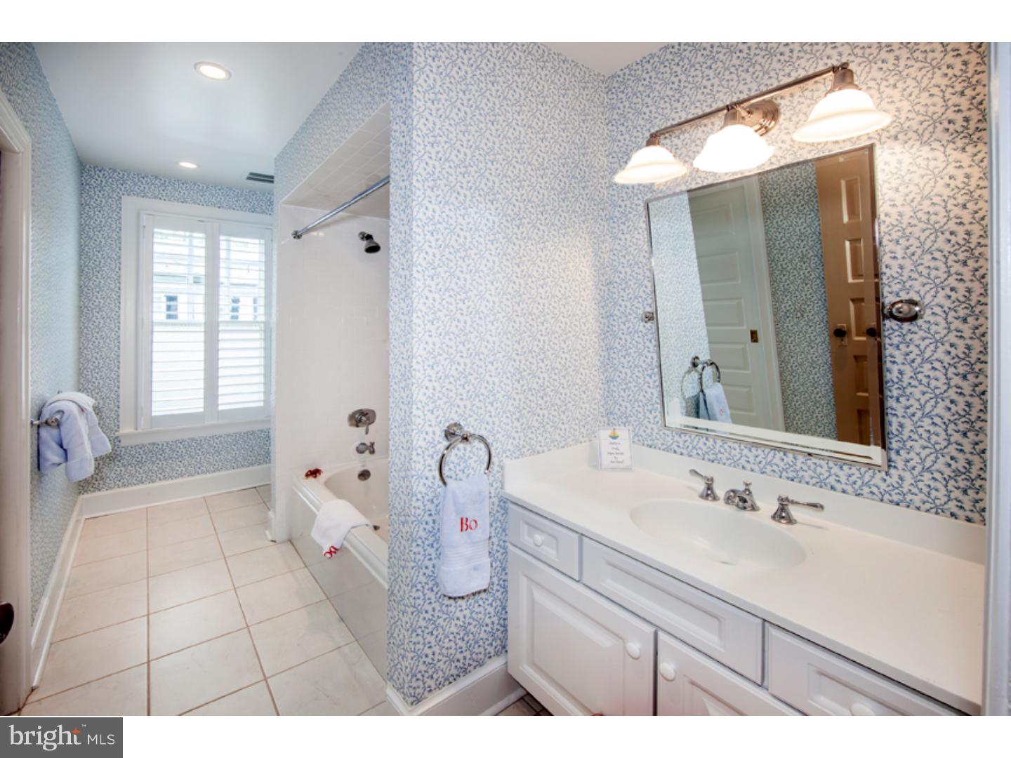 SOUTH WAYNE - Residential