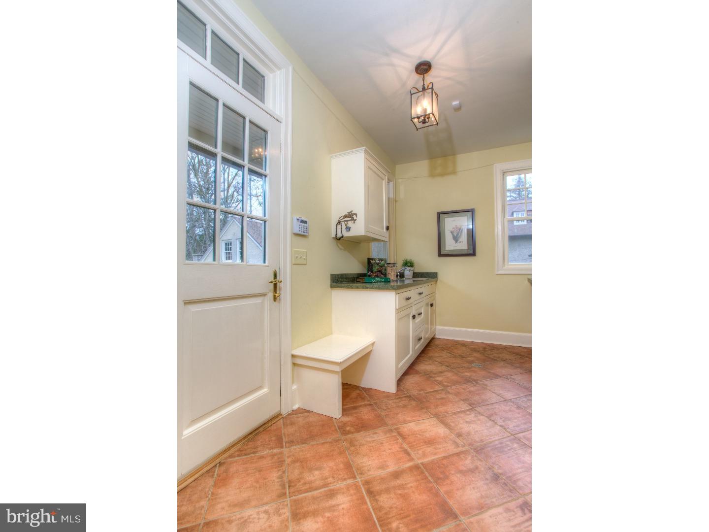 SOUTH WAYNE - Residential