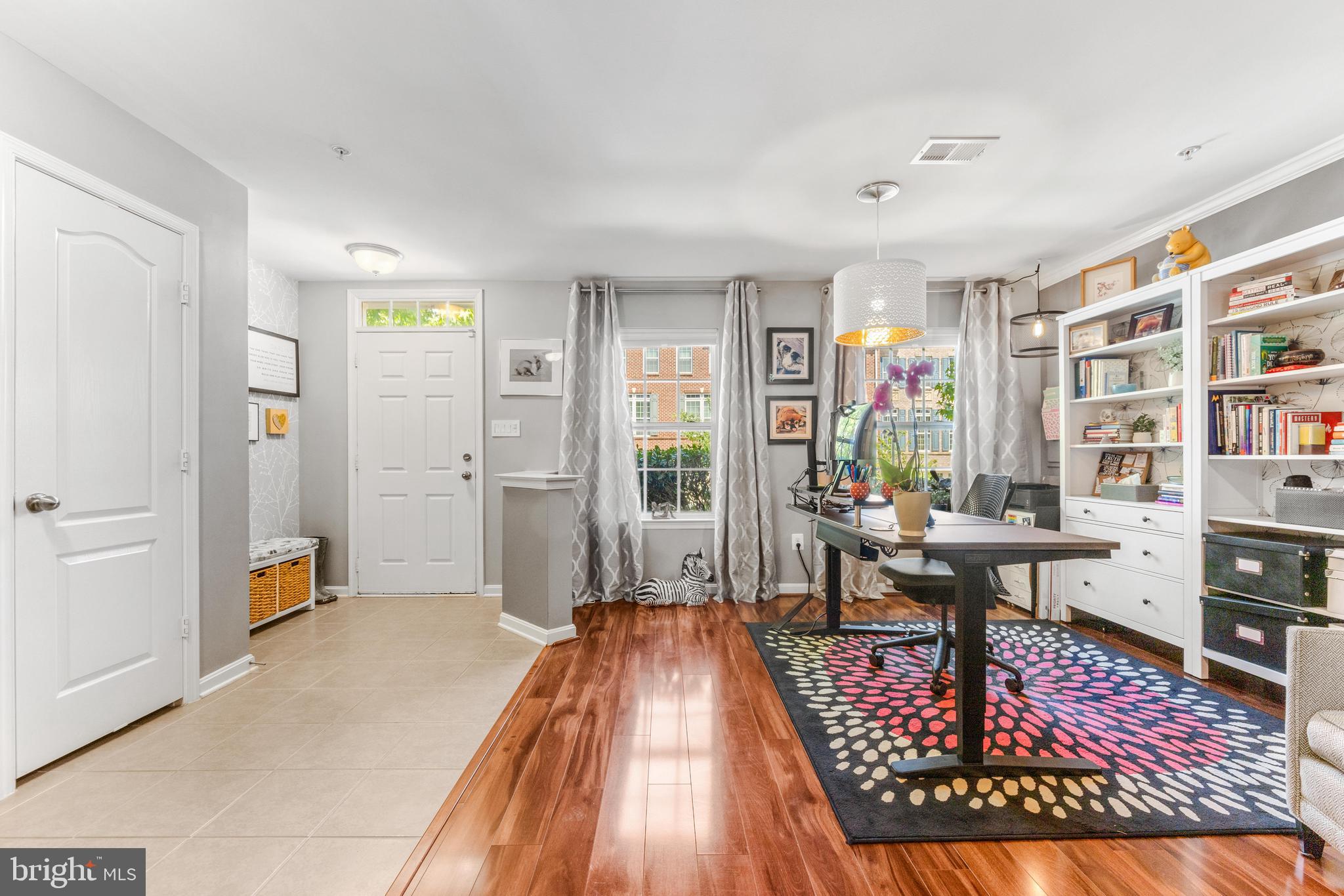 LAUREL - Residential