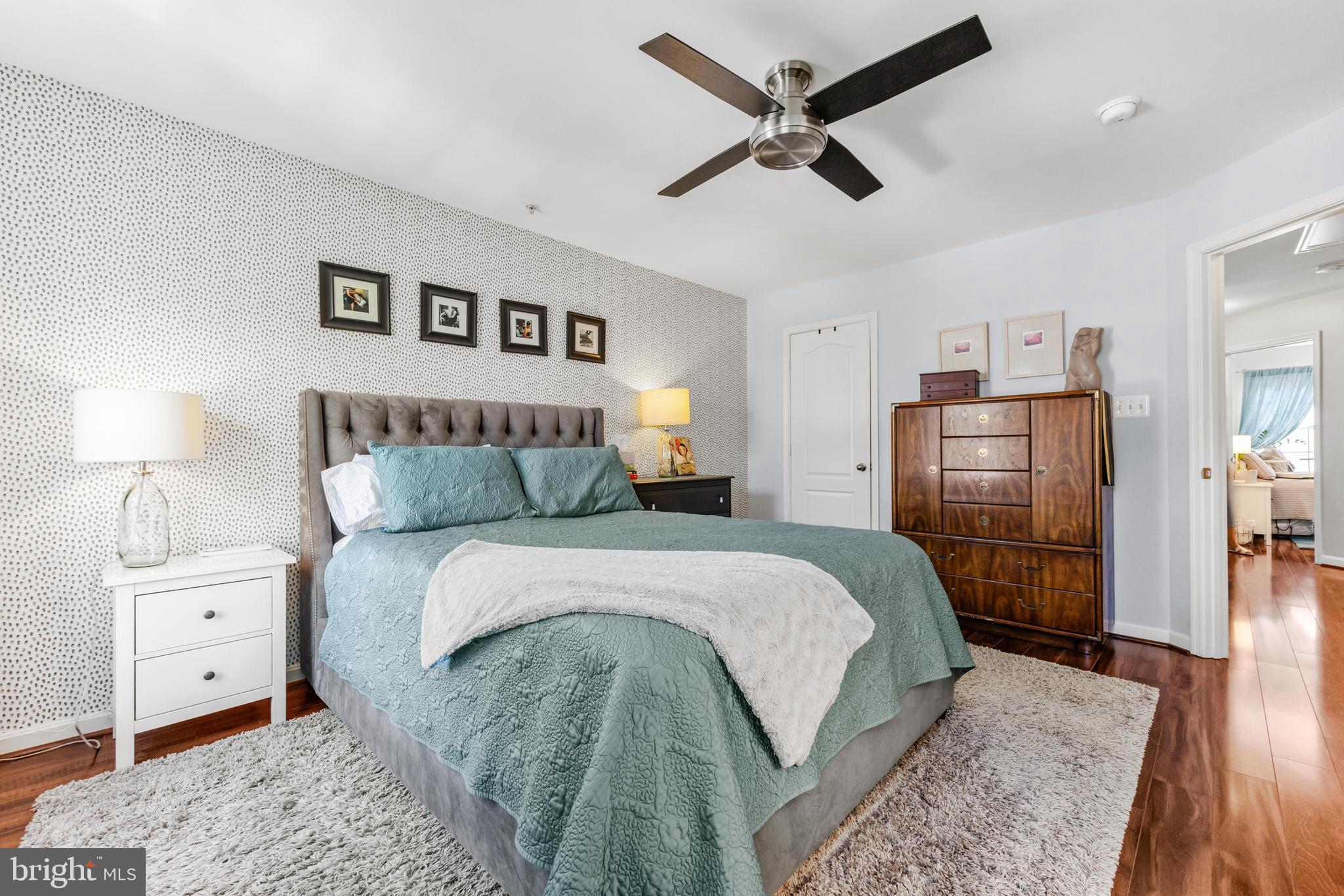 LAUREL - Residential